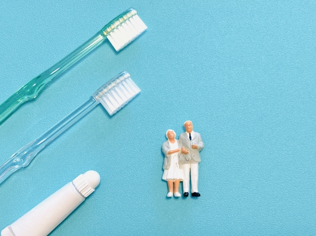 なぜ長期管理がインプラントの寿命を左右するのか